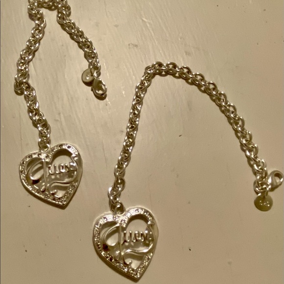 2 silver guess bracelets - Picture 2 of 4